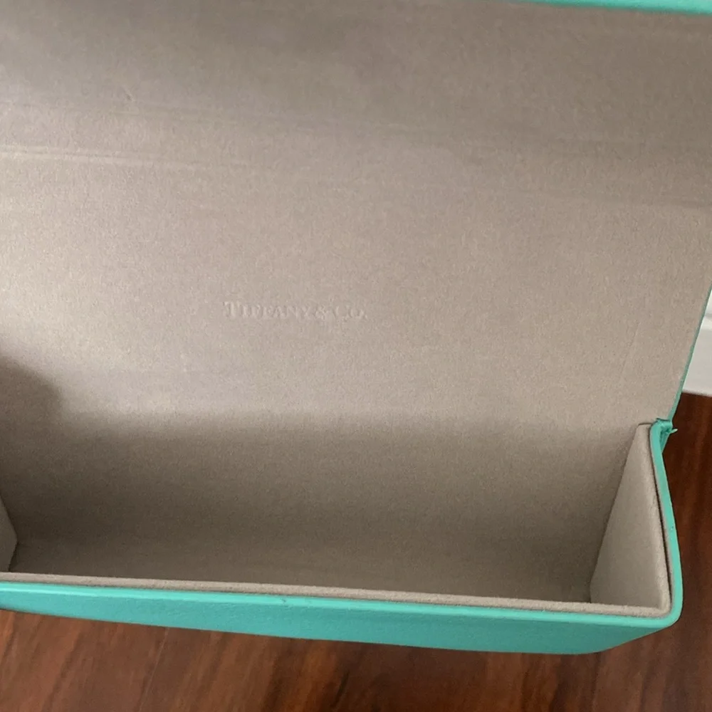 New Tiffany & Co. Case - Picture 2 of 4